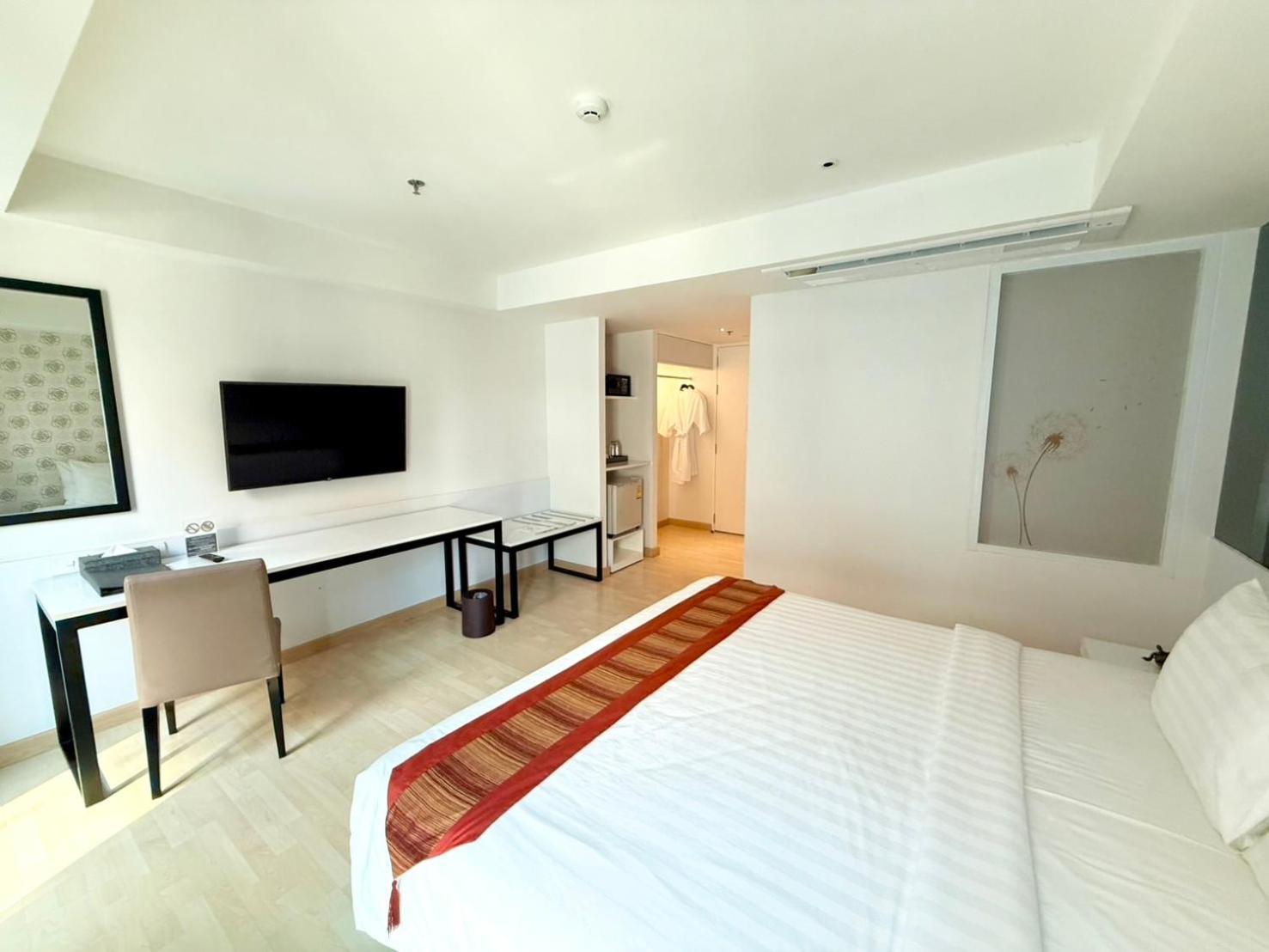 Le D'Tel Bangkok Hotel Eksteriør billede